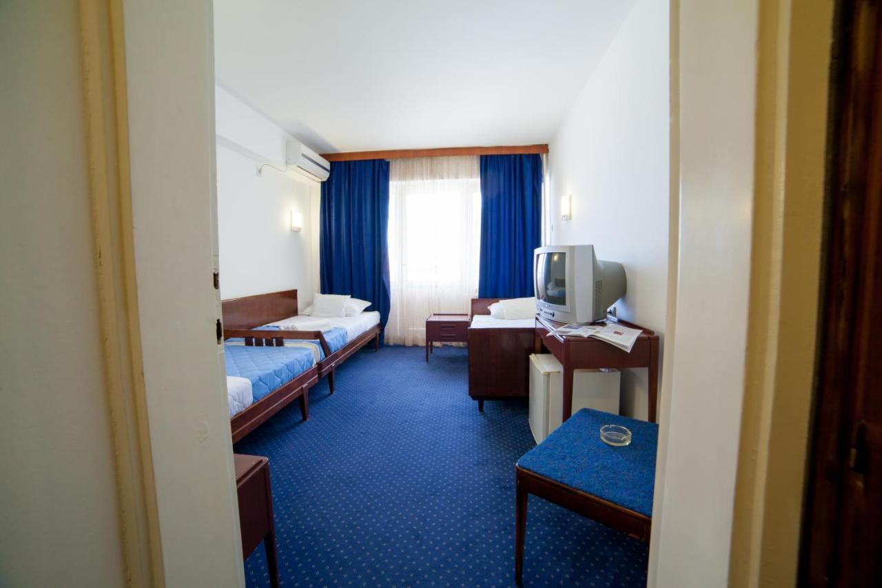 Corpus B - Hotel Albatros Ulcinj Pokoj fotografie