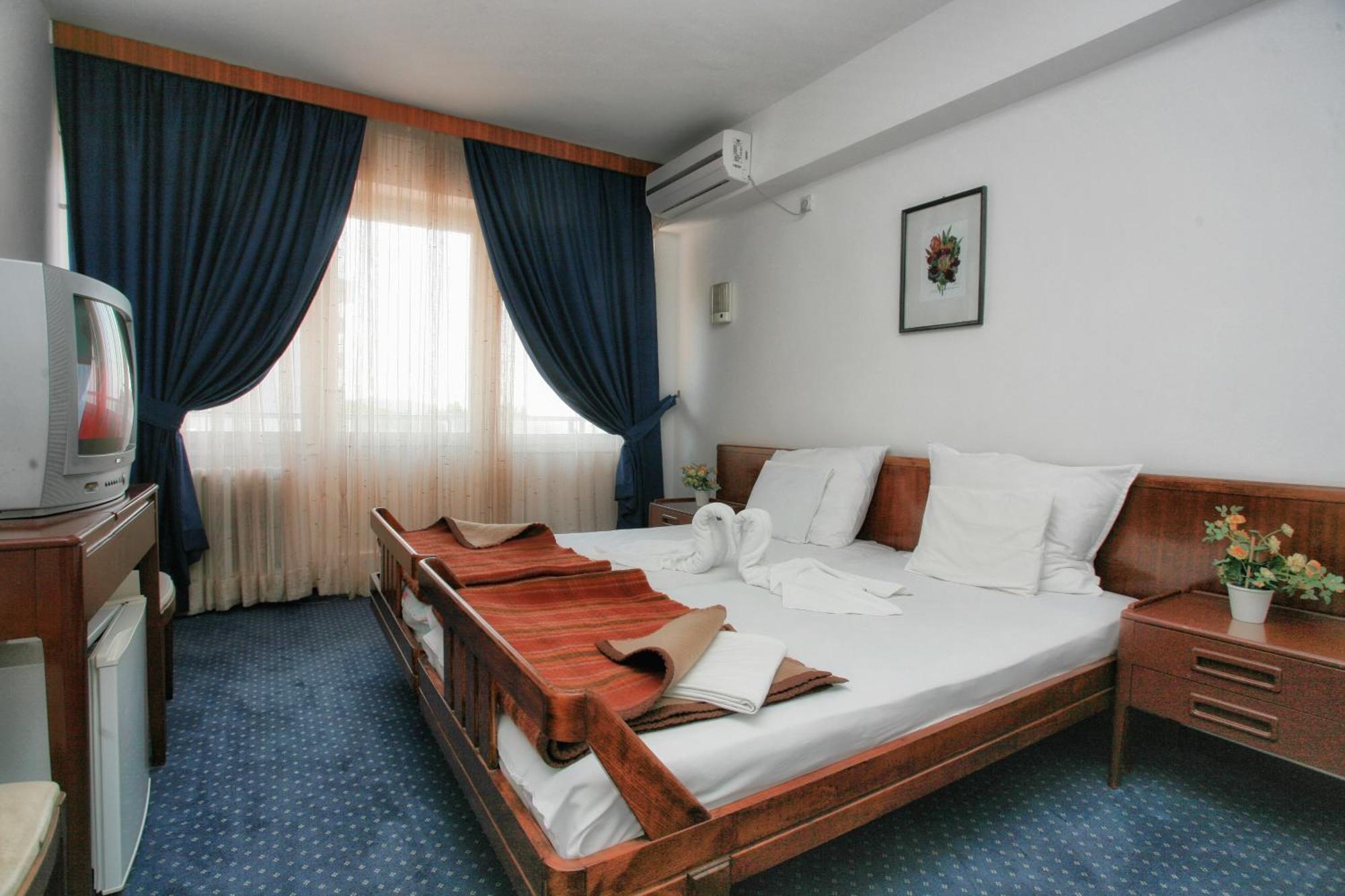 Corpus B - Hotel Albatros Ulcinj Pokoj fotografie